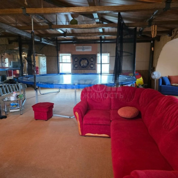 Фото Продам дом 776 м2 в городе Луганск район бара ""Чёрный кот""