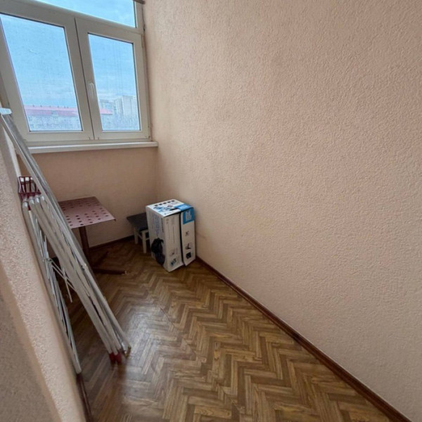 Фото Продам в ЦЕНТРЕ 3-х комнатную квартиру ул. Матросова район пед. института.