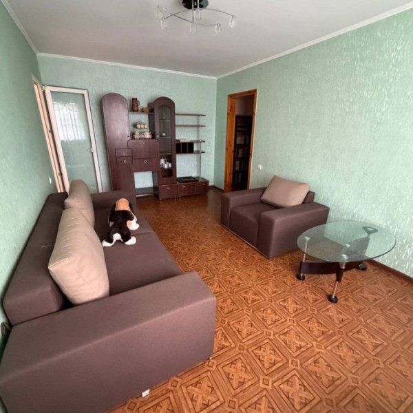 Фото Продам в ЦЕНТРЕ 3-х комнатную квартиру ул. Матросова район пед. института.