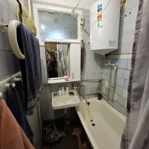 Фото Продам 2-х ком квартиру на кв. Солнечный