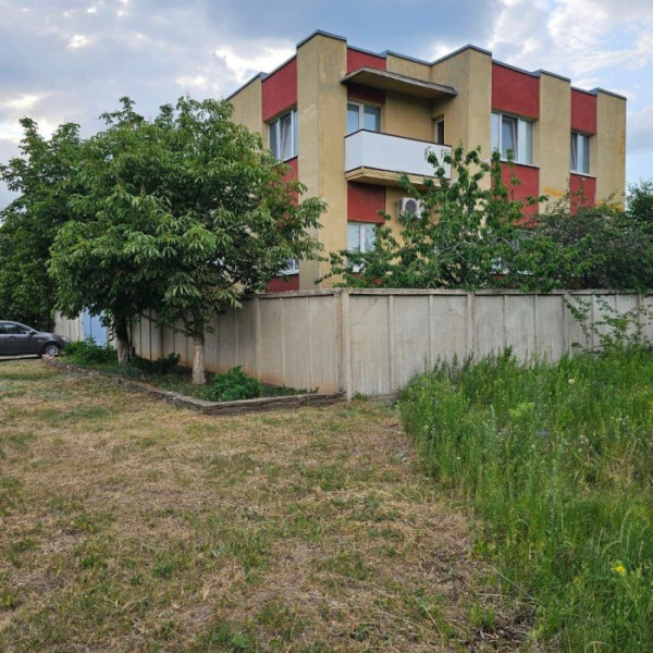 Продам дом 180 м2 в городе Луганск поселок Видный 1