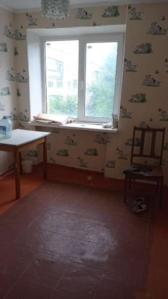 Продается трехкомнатная квартиру