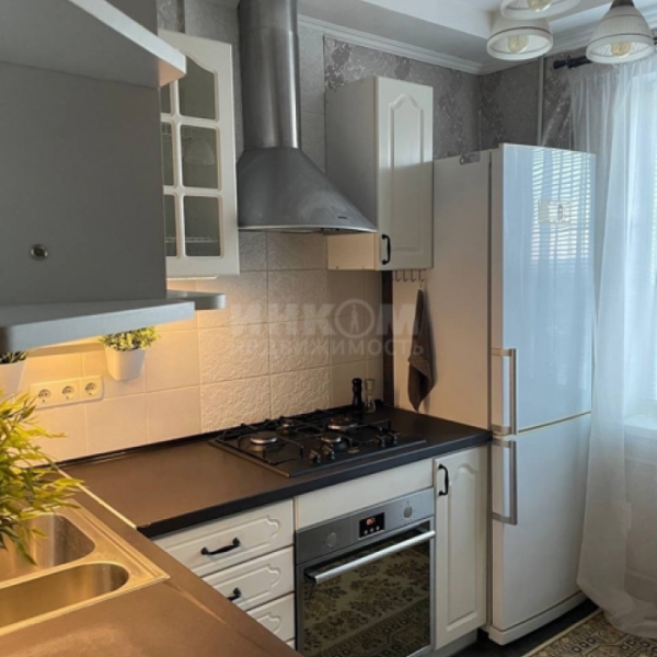 Продам 1к квартиру Героев Сталинграда