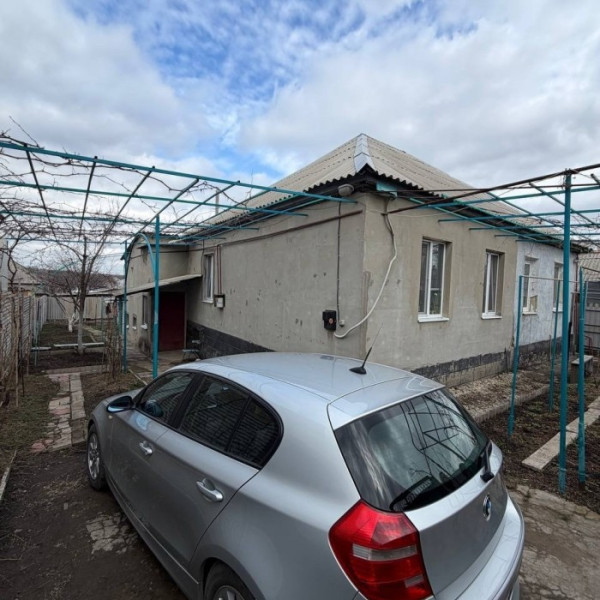 Продам дом в г Луганск пос Косиора