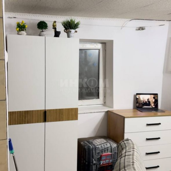 Фото Продам дом и участок 7 соток в центре города Луганск