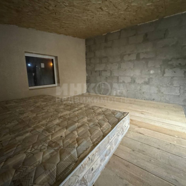 Фото Продам дом и участок 7 соток в центре города Луганск