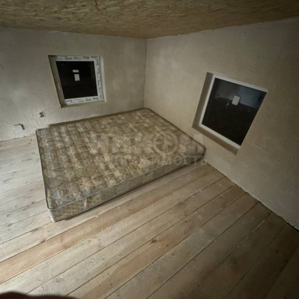 Фото Продам дом и участок 7 соток в центре города Луганск