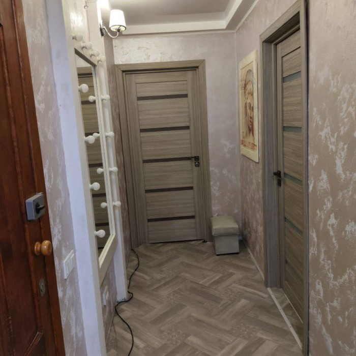Фото Продам 2-х комнатную квартиру, кв-л Солнечный