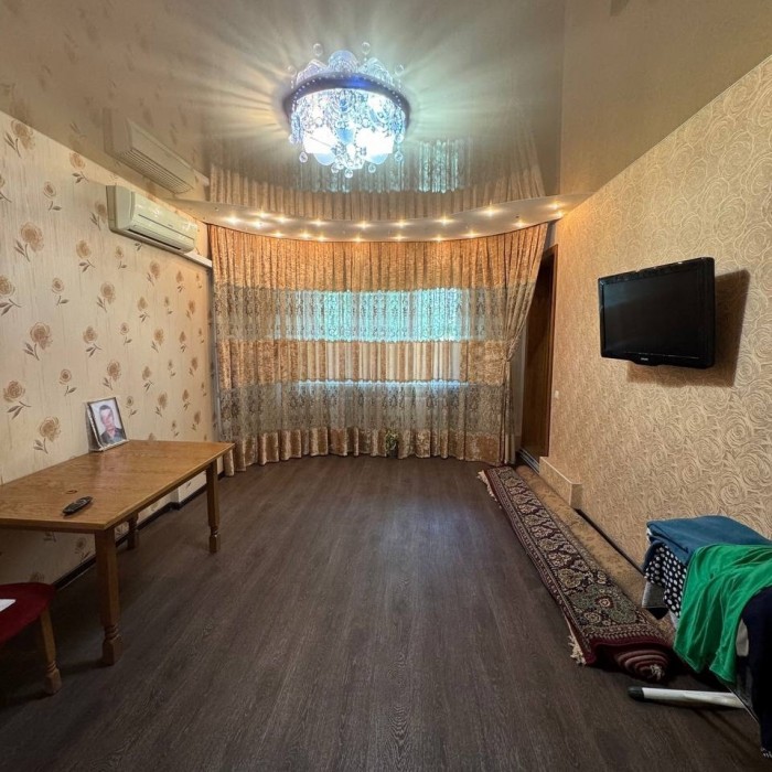 Фото Продам 3-х комн квартиру с АО в г Луганск кв Заречный