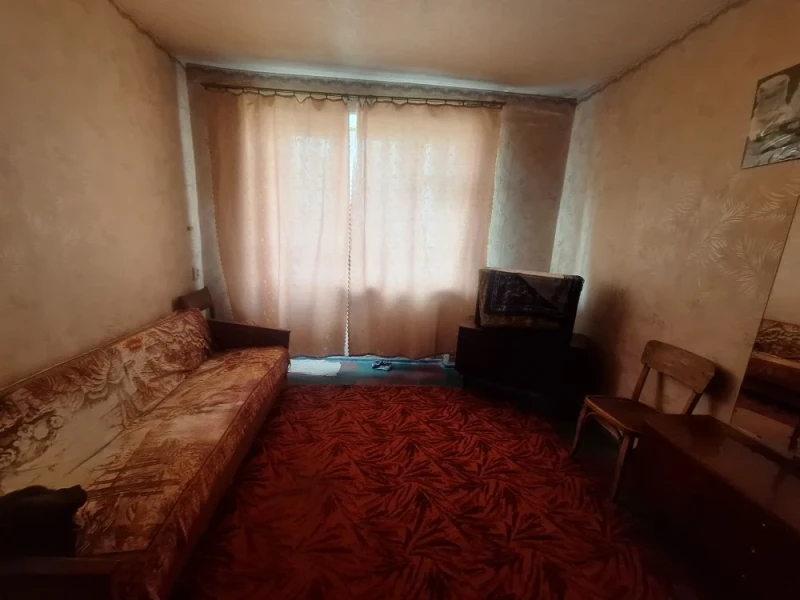 Продается 1-комнатная квартира в городе Стаханов, ул. 70 лет Октября, д. 5