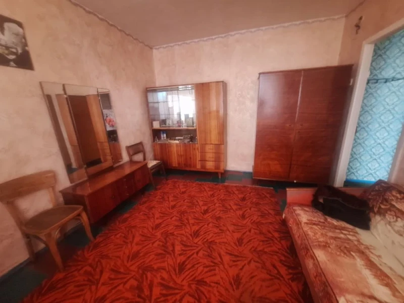 Фото Продается 1-комнатная квартира в городе Стаханов, ул. 70 лет Октября, д. 5
