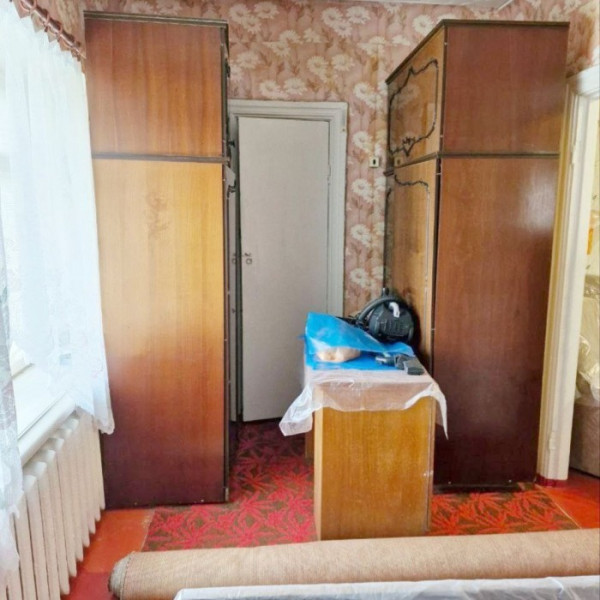 Фото Продам 2-х комнатную квартиру на кв. ГБК ( район 1 школа, СтройЛенд, Корона)