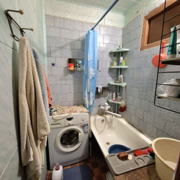 Фото Продам 2-комн квартиру на кв. Солнечный г. Луганск
