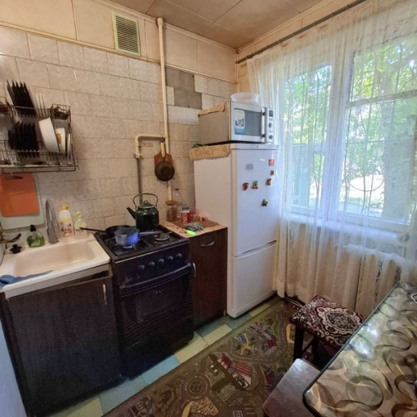 Фото Продам 2-комн квартиру на кв. Солнечный г. Луганск