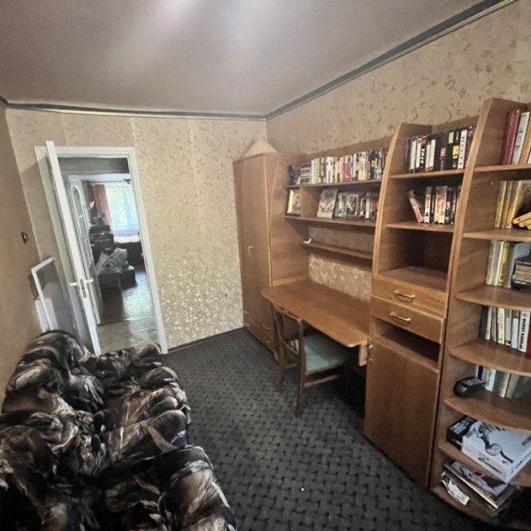 Фото Продам 3- к. квартиру, г. Луганск, кв. Шевченко (р- н 38 школы)