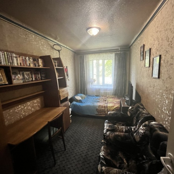 Фото Продам 3- к. квартиру, г. Луганск, кв. Шевченко (р- н 38 школы)