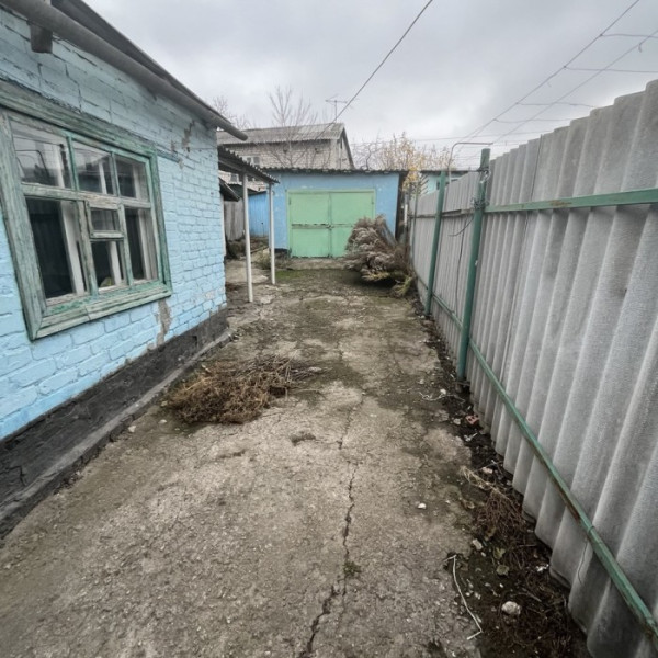 Продам флигель, ул. Проездная (р- н 33 школы)