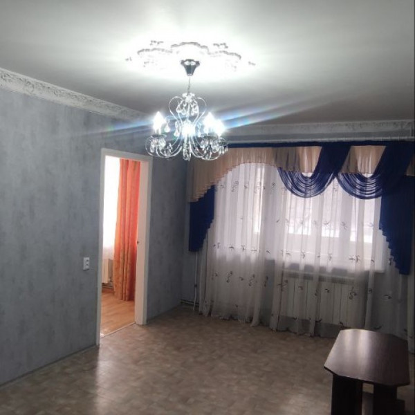 Фото Продам 4-х комн квартиру с АО в городе Луганск квартал 50-лет Октября