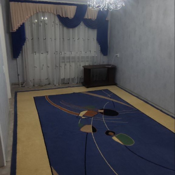 Фото Продам 4-х комн квартиру с АО в городе Луганск квартал 50-лет Октября