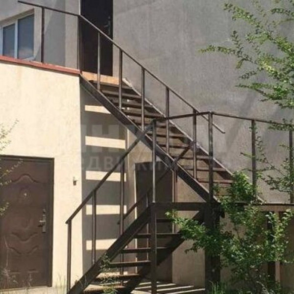 Фото Продам Помещение- 638м2, СТО-124м2, Офис 66м2