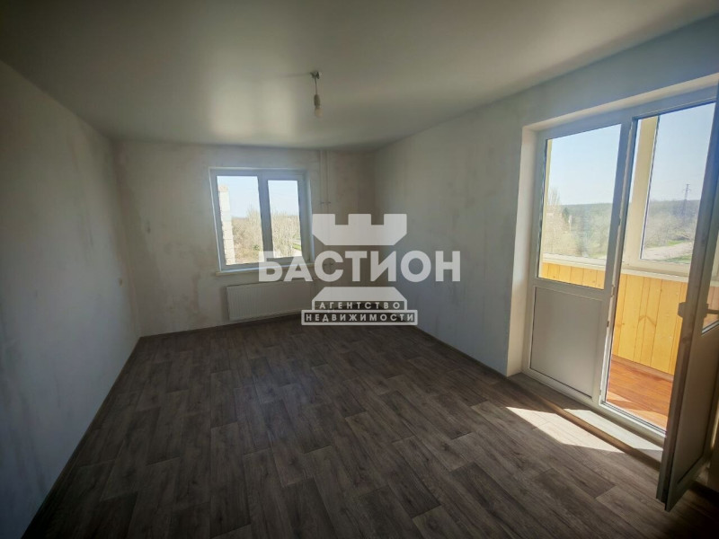 2-комнатная квартира, квартал Комарова, 27, ID: 2113787