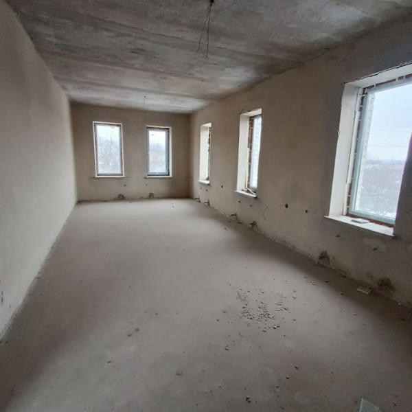 Фото Продаётся большой двухэтажный дом г.Луганск, ул.Лозовая