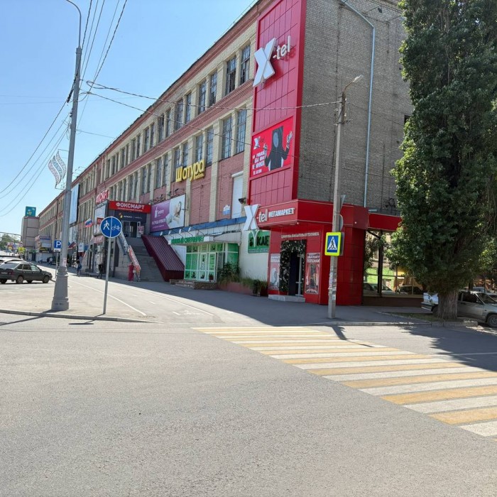 Фото Сдам в аренду коммерческое помещение в самом центре города по улице Оборонная. Напротив стадиона «Авангард»
