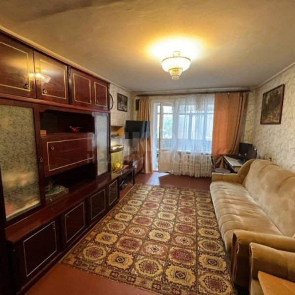 Фото Продам 4-х комн квартиру в Центре г Луганск ул Фрунзе