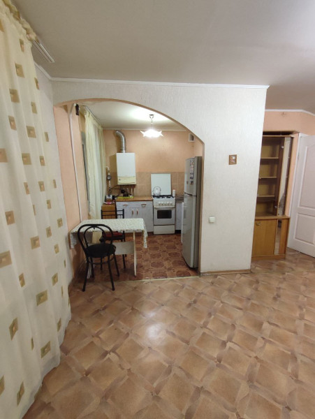 Фото 2-комнатная квартира, кв. ГБК, р-н ресторана " Корона"