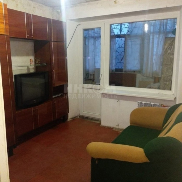 Продам 1-комн квартиру в городе Луганск, квартал Восточный.