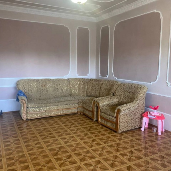 Фото Продам дом 2-х этажный 300 м2 ул. Комиссара Санюка