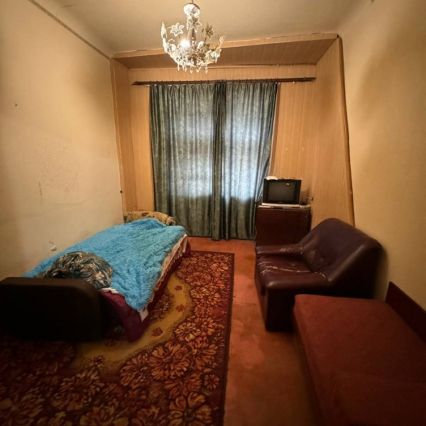 Фото Продам 2-х комнатную квартиру 25-й квартал ( район МВД больницы)