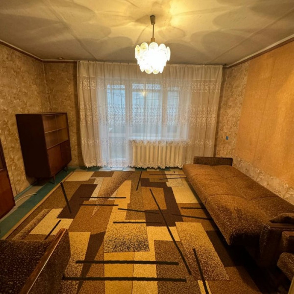 Продам 3-х комнатную квaртиpу кв. Шахтерский пгт. Юбилейный