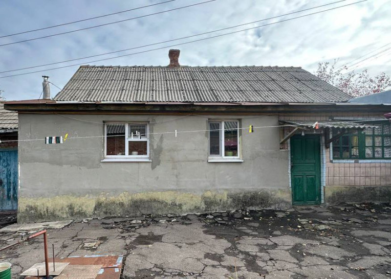 Дом ул. Анри Барбюса (между кв. Мoлoдежный и горoдок з-да ОР)