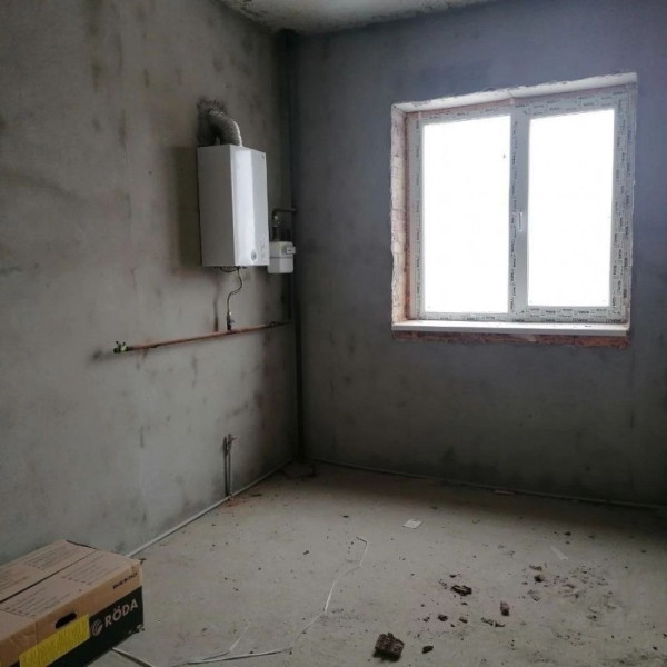 Фото Продам квартиру 84 м2 с АО в г Луганск район Мед Университета