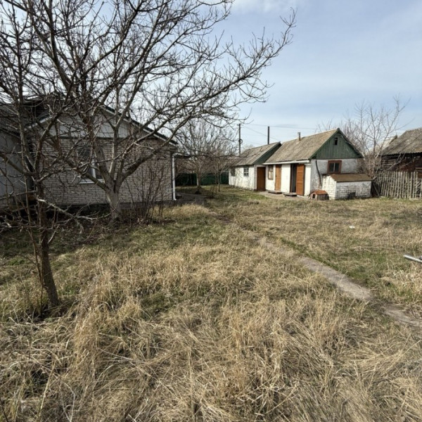 Фото ЦЕНА СНИЖЕНА!!! Продам Станица -Луганская, (Кондрашевка) 1/2 часть дома.