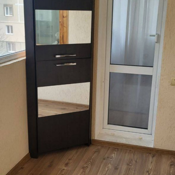 Фото Продам 2х комнатную квартиру кВ Мирный