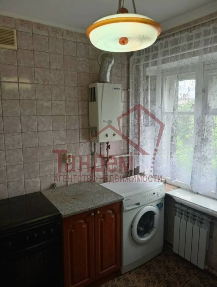 Фото 2 комнатная 42,2м2  4/5эт р-н Городок Щорса. - Объект №438