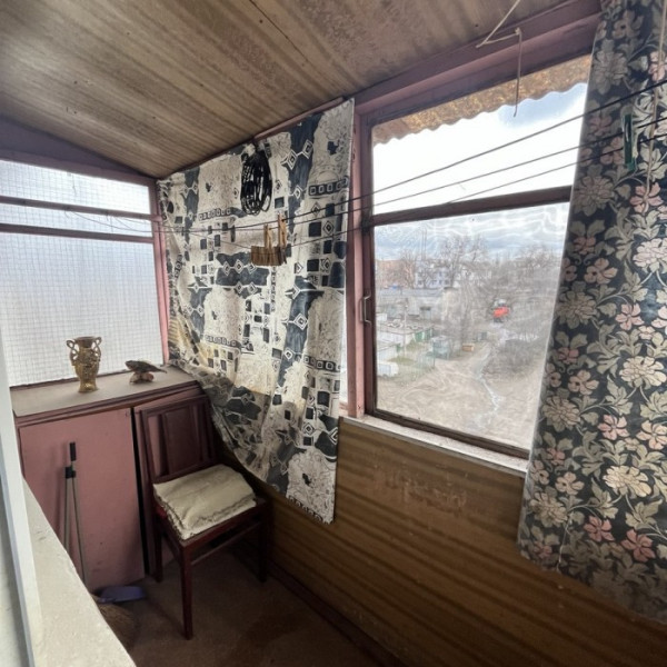 Фото Продам 4- к. квартиру, с автономным отоплением, г. Луганск кв. Солнечный (р- н кафе Терасса).