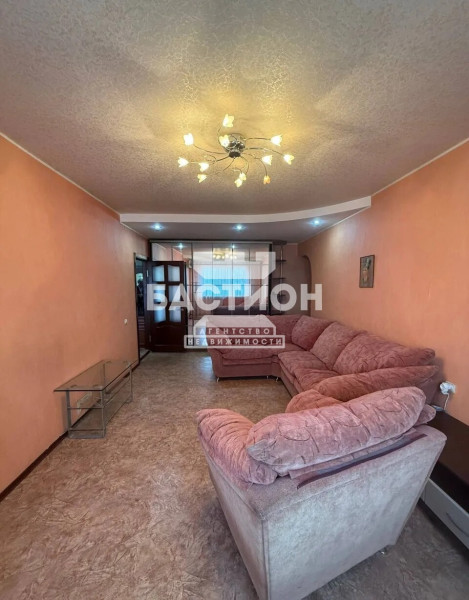 3-х комнатная квартира, улица Учебная 22 А, ID:2143558