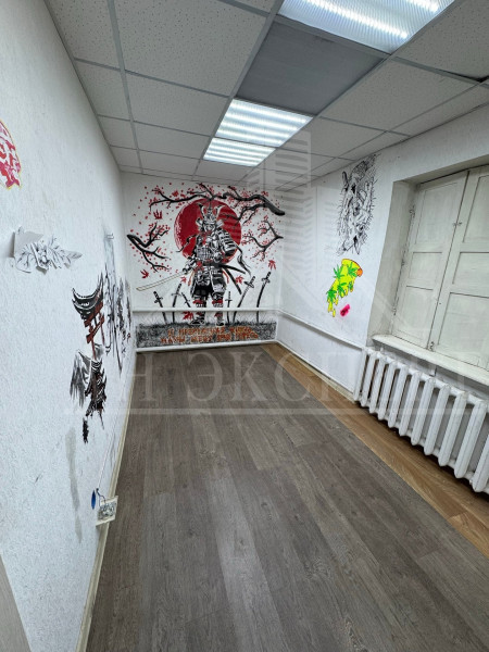 Фото Сдам 2-комнатную квартиру под коммерческую деятельность (г. Стаханов, Центральный рынок)