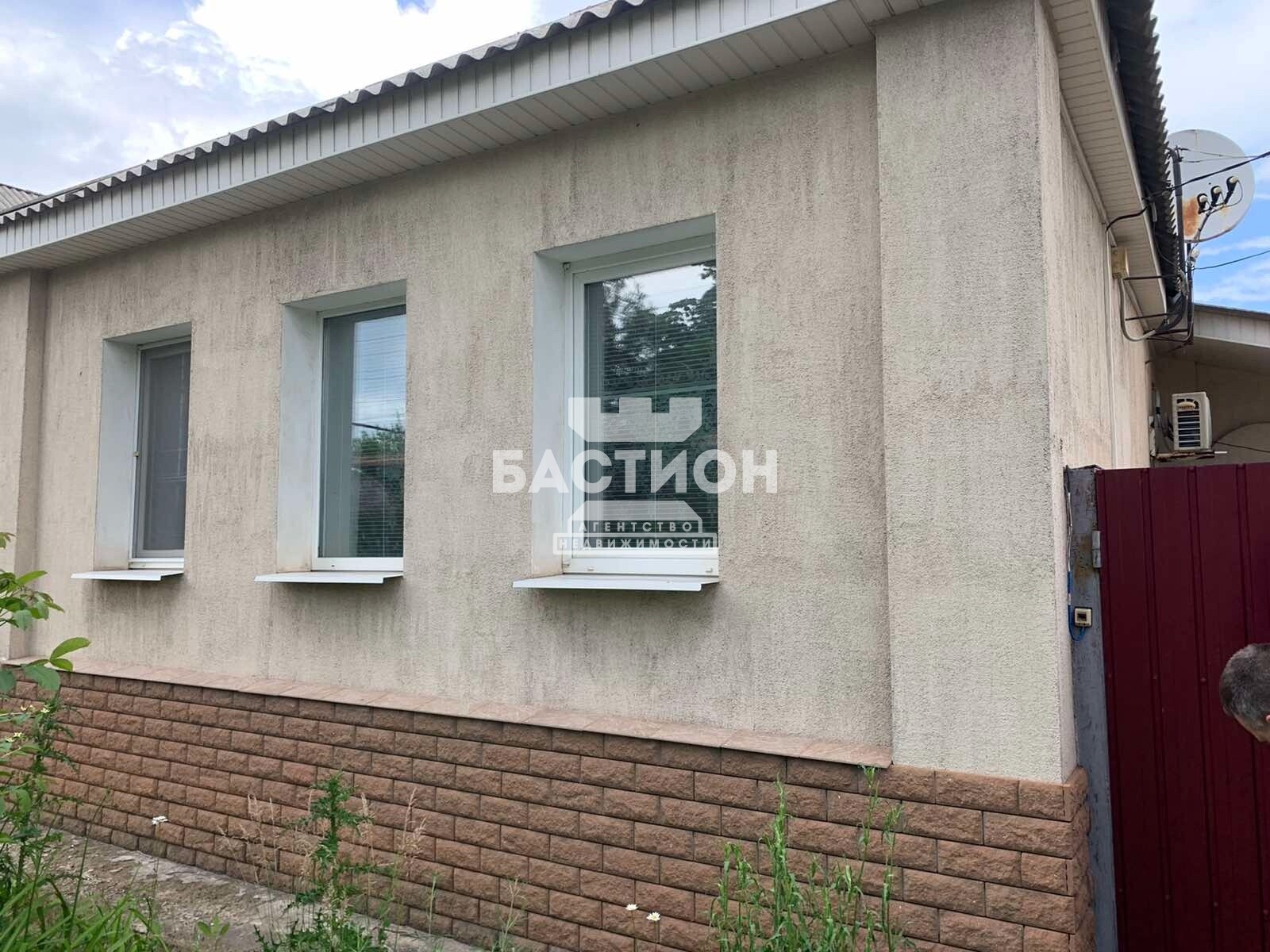 Дом, муниципальный округ Лутугинский, посёлок городского типа Георгиевка, Подгорная улица ID: 1967559