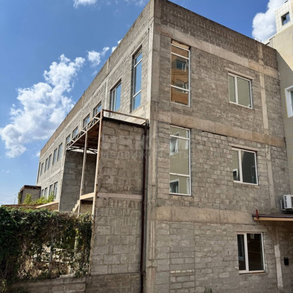 Фото Здание 2000м2 Центр Города