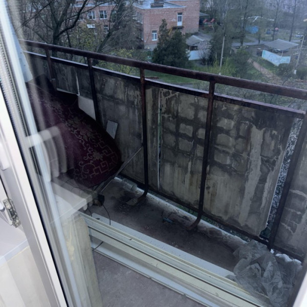 Фото Продам 1к на кВ. Дзержинского 14