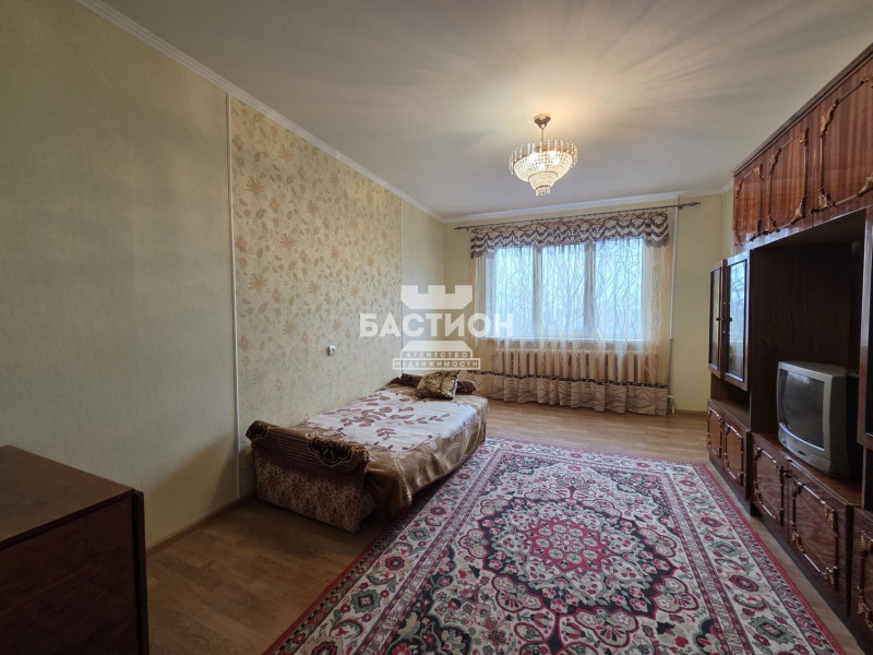 Фото 3-х комнатная квартира, Победоносная улица, 17 ID:2080819