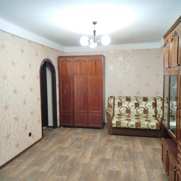 Фото № 7074 Продам 2х комн. квартиру в р-не маг. "Рина"