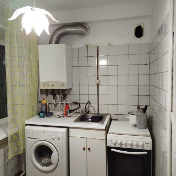 Фото № 7074 Продам 2х комн. квартиру в р-не маг. "Рина"