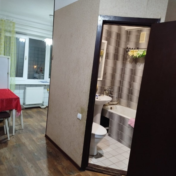 Фото № 7074 Продам 2х комн. квартиру в р-не маг. "Рина"