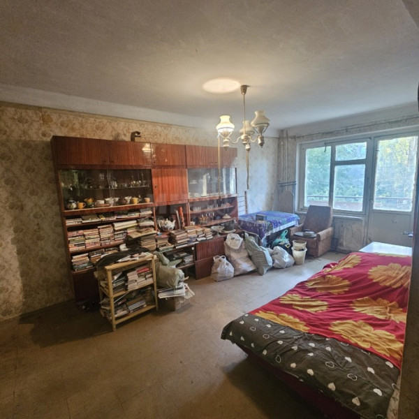 Продам 3к кв. Левченко 11