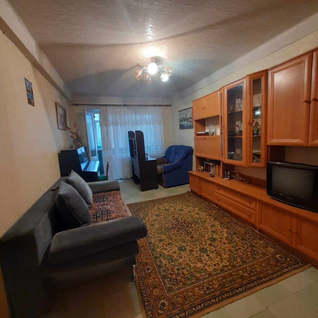 Фото №798 Продаётся 3 комн. кв-ра, пр-т Металлургов, р-н супермаркета “Донбасс”
